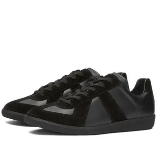 Классические кожаные и замшевые кроссовки